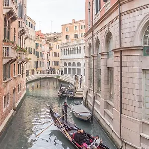 Appartement San Marco Square With Canal View By Wonderful Italy, Venise